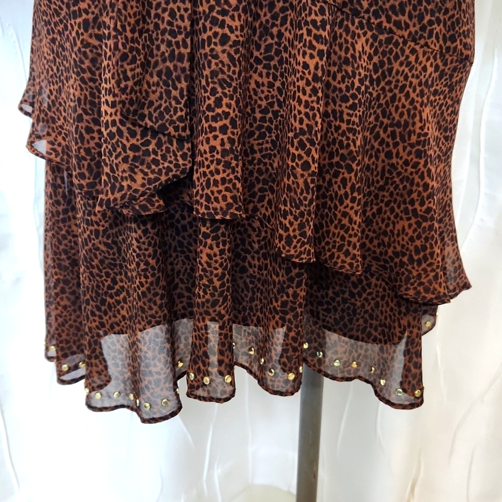 White House Animal Print Bell Sleeve V-Neck Dress - Picture 2 of 7